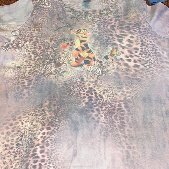 Y2K Disney Tigger Shirt - Picture 7 of 7